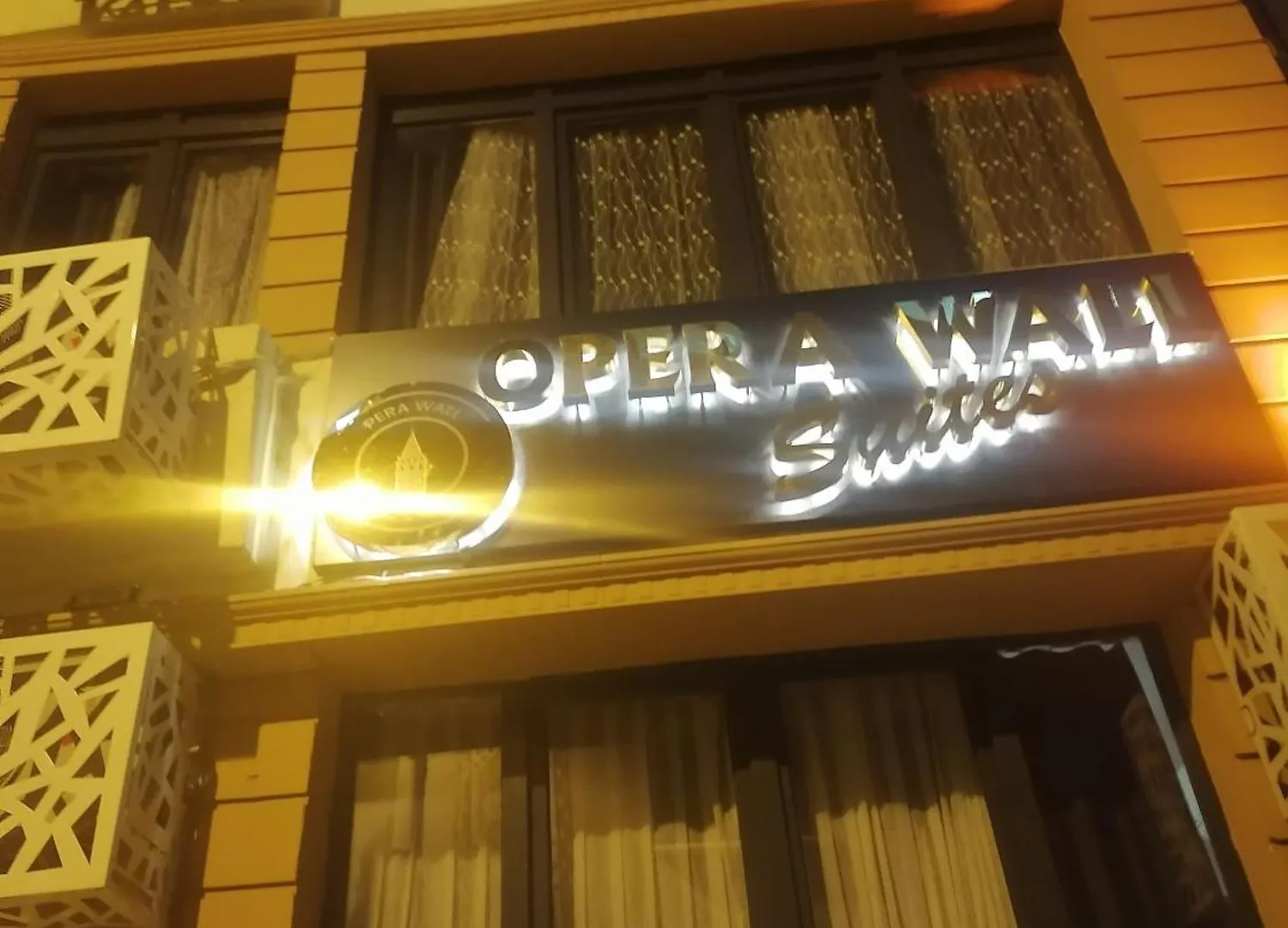 Opera Wall Suite Istanboel 0*,
