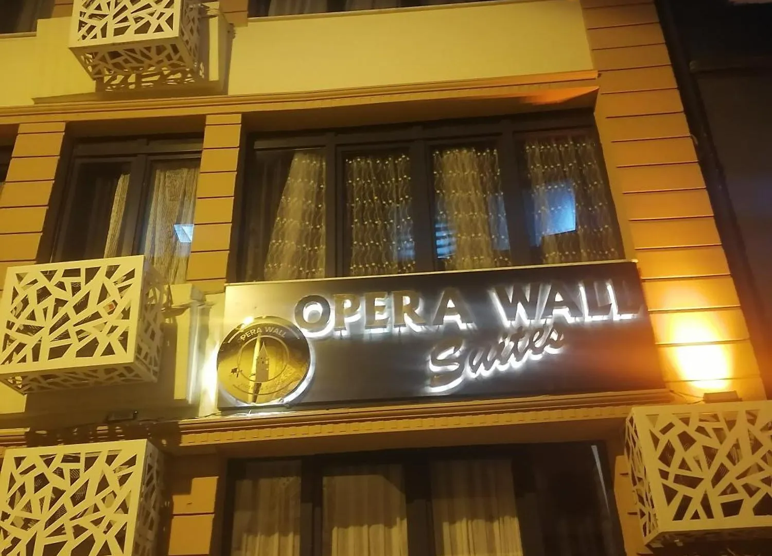Opera Wall Suite Istanboel